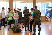 Szkolenie z zasad udzielania pierwszej pomocy z wojskowymi ratownikami medycznymi