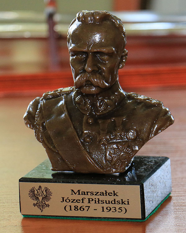 Statuetka Marszałka Józefa Piłsudskiego