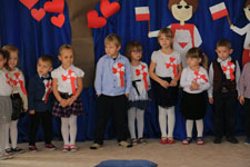 Przedszkolaki świętują 100-lecie Niepodległości