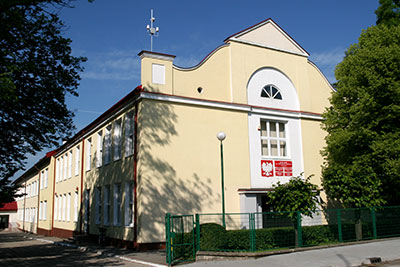 Główny budynek Szkoły w Cycowie
