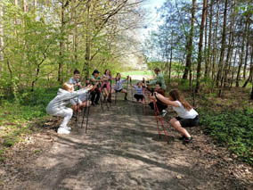 Pierwsze zajęcia NORDIC WALKING dla uczniów Zespołu Szkół w Cycowie