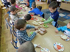 Kanapki w wykonaniu przedszkolaków