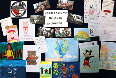 Dzieci z Kosowa dziękują za przekazane pluszaki
