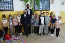 Uczniowie Zespołu Szkół w Cycowie otrzymali sprzęt sportowy w ramach programu „BOGDANKA społecznie zaangażowana”