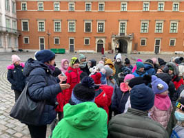 Wyjazd uczniów do Warszawy – kolejna wycieczka w ramach programu MEiN „POZNAJ POLSKĘ”