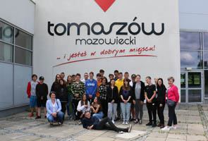 DZIEŃ OTWARTYCH KOSZAR – wizyta  uczniów w Tomaszowie Mazowieckim