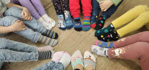 Światowy Dzień Osób z Zespołem Downa, czyli Dzień Kolorowych Skarpetek w Przedszkolu
