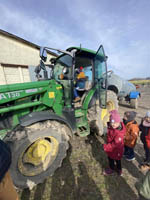 Wizyta przedszkolaków w gospodarstwie ekologicznym pod Kasztanem