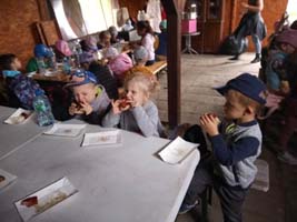 Wycieczka 3-4 latków do Stadniny „Kucyki Pysi” w Kolonii Horodyszcze