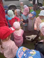 Wycieczka 3-4 latków do Stadniny „Kucyki Pysi” w Kolonii Horodyszcze