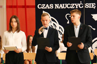 Zakończenie roku szkolnego 2024/2025 w oddziałach IV-VIII Szkoły Podstawowej