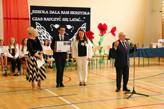 Zakończenie roku szkolnego 2024/2025 w oddziałach IV-VIII Szkoły Podstawowej