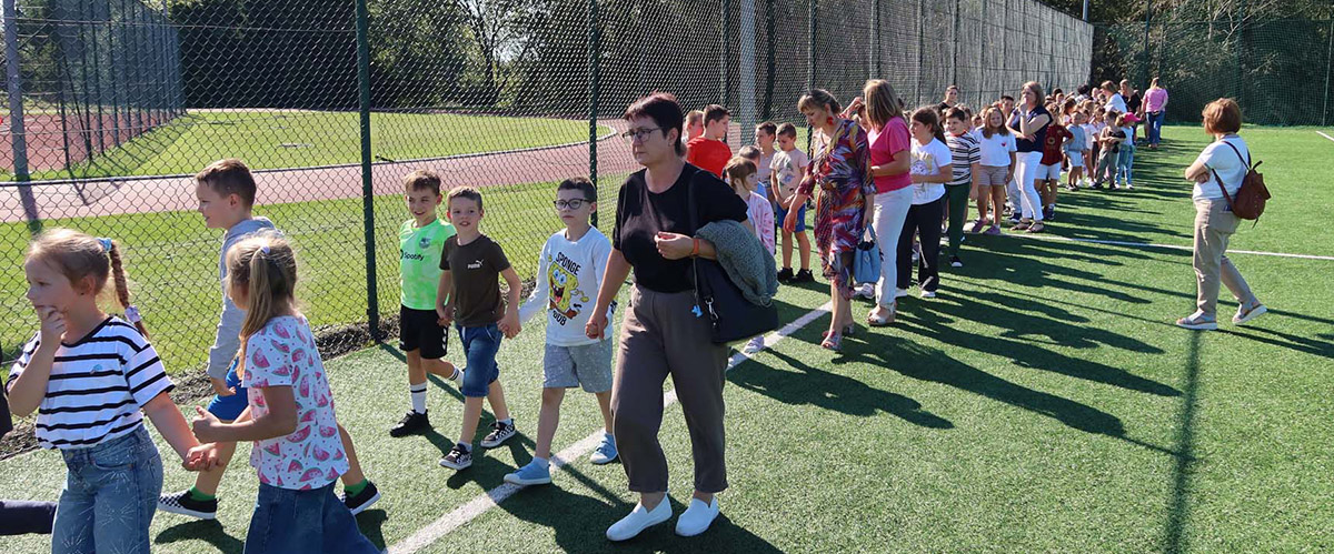 PRÓBNA EWAKUACJA uczniów i pracowników z budynku Zespołu Szkół w Cycowie