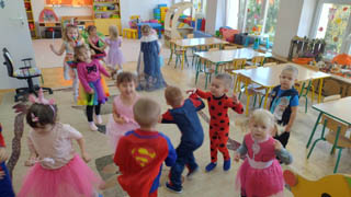 Dzień Postaci z Bajek w 3,4 latkach