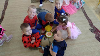 Dzień Postaci z Bajek w 3,4 latkach