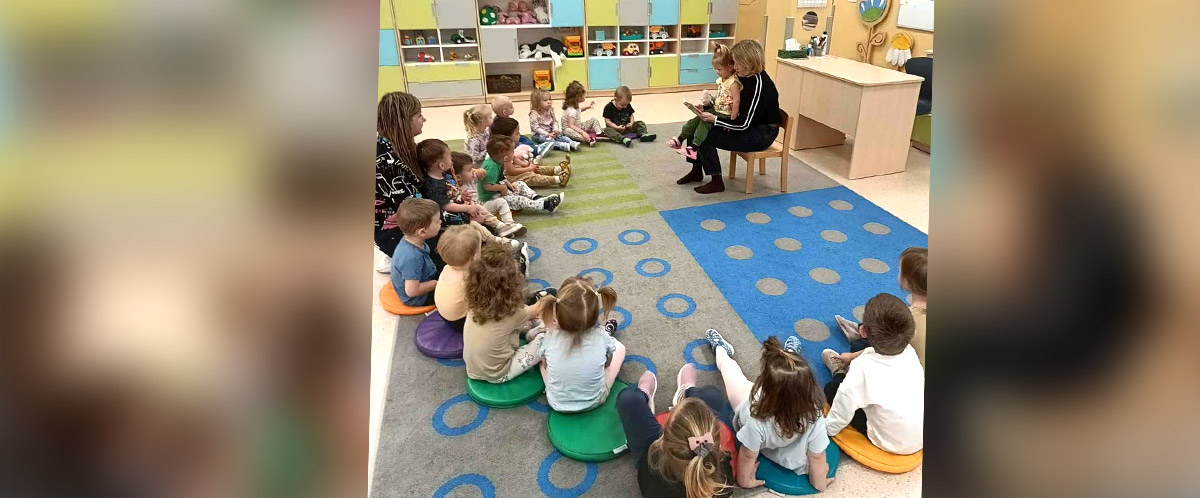 Projekt Czytelniczy „Maluszek w Krainie Książek”