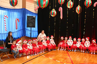 Mikołaj w Przedszkolu w grupach „Sówki”, „Żabki”