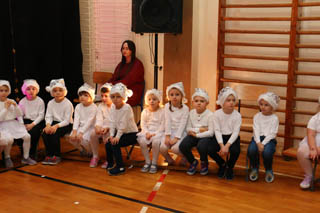 Mikołaj w Przedszkolu w grupach „Biedronki”, „Motylki”, „Żuczki”