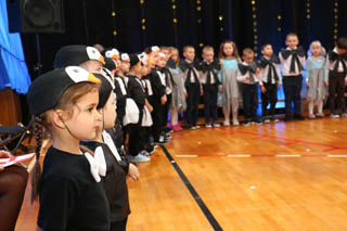 Mikołaj w Przedszkolu w grupach „Biedronki”, „Motylki”, „Żuczki”