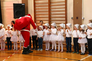 Mikołaj w Przedszkolu w grupach „Biedronki”, „Motylki”, „Żuczki”