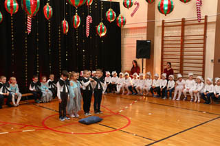 Mikołaj w Przedszkolu w grupach „Biedronki”, „Motylki”, „Żuczki”