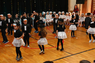 Mikołaj w Przedszkolu w grupach „Biedronki”, „Motylki”, „Żuczki”