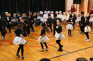 Mikołaj w Przedszkolu w grupach „Biedronki”, „Motylki”, „Żuczki”