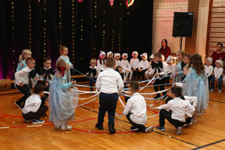 Mikołaj w Przedszkolu w grupach „Biedronki”, „Motylki”, „Żuczki”