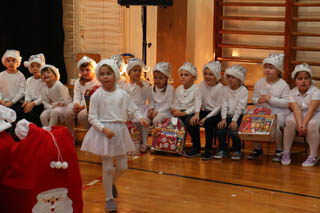 Mikołaj w Przedszkolu w grupach „Biedronki”, „Motylki”, „Żuczki”