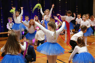 Mikołaj w Przedszkolu w grupach „Wiewiórki”, „Zajączki”