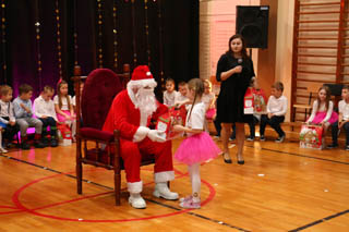 Mikołaj w Przedszkolu w grupach „Wiewiórki”, „Zajączki”