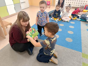 Projekt czytelniczy „Maluszek w Krainie Książek”