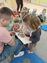 Projekt czytelniczy „Maluszek w Krainie Książek”