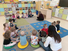 Projekt czytelniczy „Maluszek w Krainie Książek”