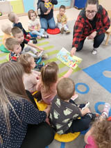 Projekt czytelniczy „Maluszek w Krainie Książek”