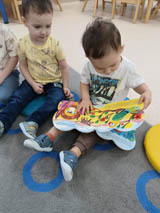 Projekt czytelniczy „Maluszek w Krainie Książek” w styczniu