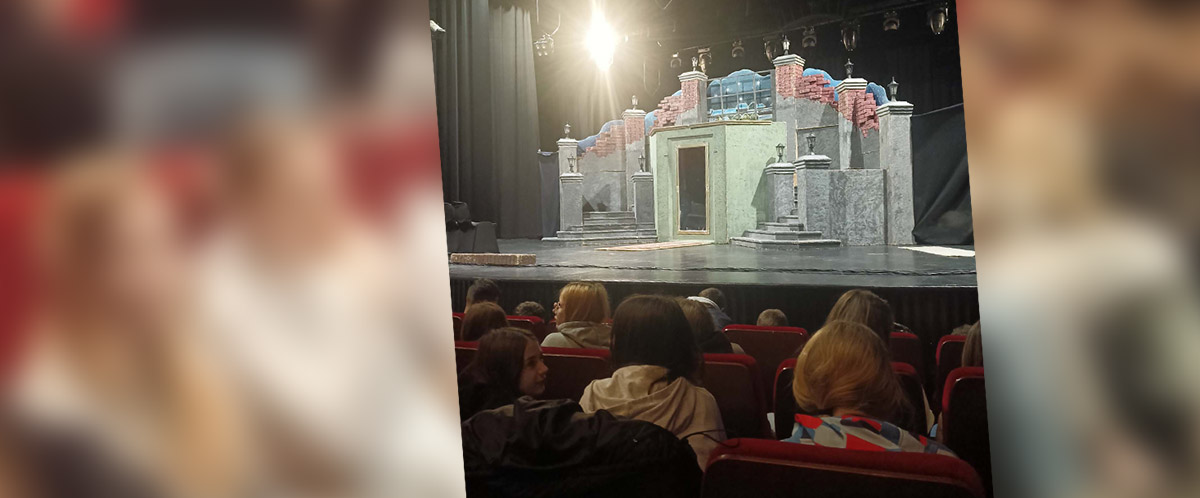 Teatralne spotkanie z klasyką, czyli wyjazd na spektakl „Marley & Scrooge”