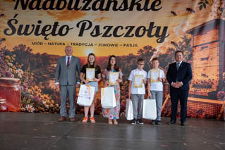 Konkurs Plastyczny „W krainie miodu i kwiatów”